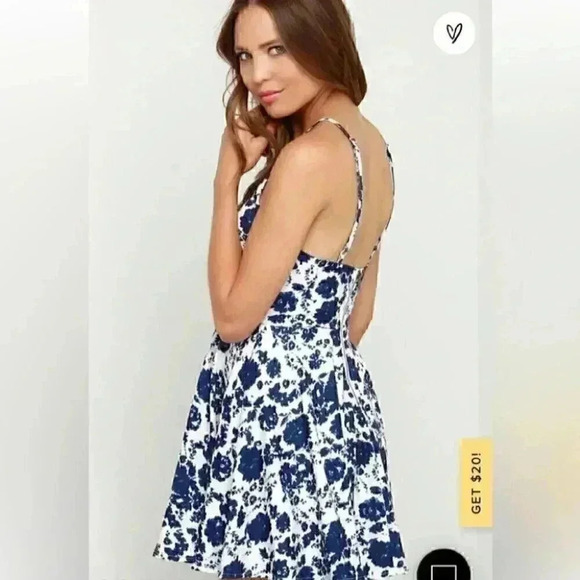Lulus In Living Splendor Ivory and Navy Blue Floral Print Dress in size large - Picture 7 of 10